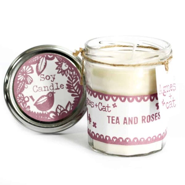 Candela profumata in vasetto di vetro al Tea (The) e Rose 220 gr. Agnes+Cat 5055796584512